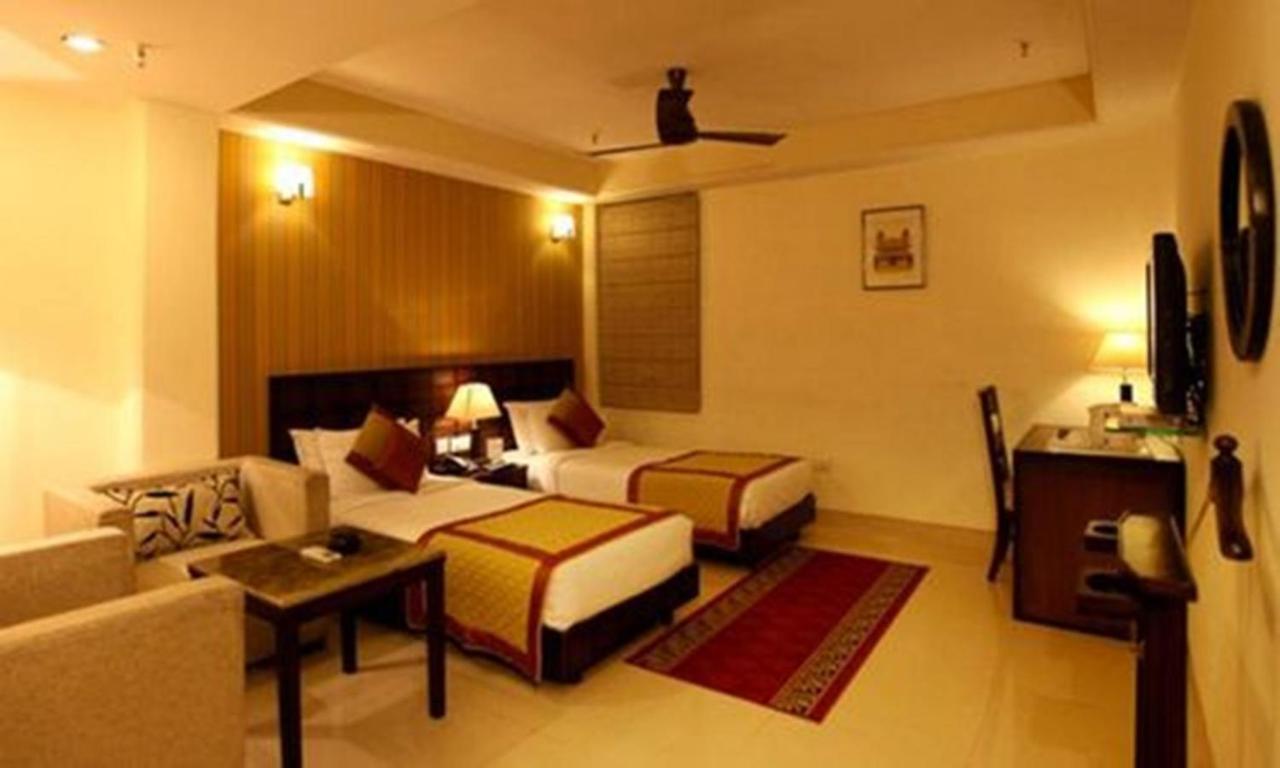 Hotel King Delhi Airport Neu-Delhi Exterior foto